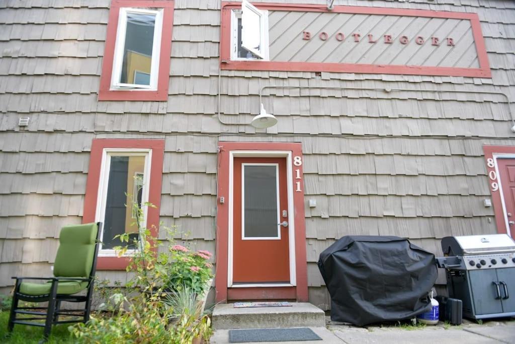 Modern Condo Steps From The Ocean アンカレッジ エクステリア 写真