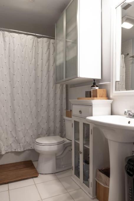 Modern Condo Steps From The Ocean アンカレッジ エクステリア 写真